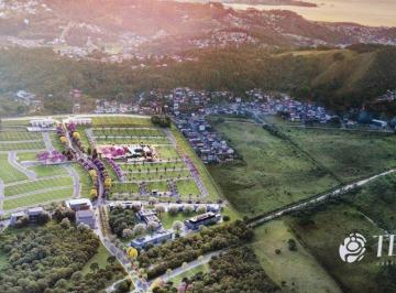 imovel-36341-5 · Terreno com 126m² bairro Forquilhas em São jose