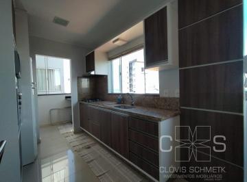 Apartamento · 94m² · 3 Quartos · 1 Vaga · Apartamento com 3 dormitórios à 150 metros da Praia