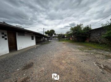 Terreno · 150m² · Venda de Terreno em Ponto Comercial Privilegiado, com 550m² em ZC2 , alto potencial construtivo – It