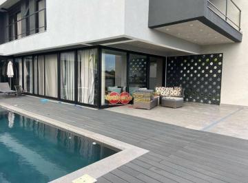b8fcedbf978f6dcc62a9444eadf4ac26fe30c9fb · Casa Residencial / Condomínio Villagio Paradiso