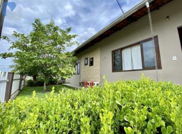 Casa · 180m² · 3 Quartos · 2 Vagas · Casa térrea em Indaial com 3 dormitórios em rua asfaltada, possibilidade de 2 moradia.