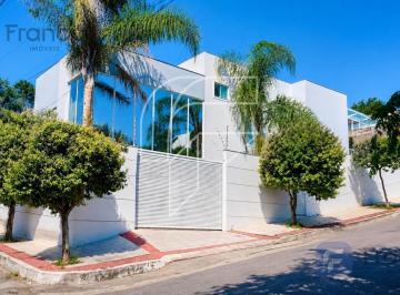 Foto 33 · Casa Triplex à venda, 4 quartos, 2 suítes, arquitetura moderna a na Praia do Morro em Guarapari