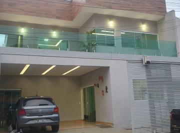 Casa de 4 quartos, Candangolândia · Linda Casa · 4 quartos 2 suítes · Candangolândia