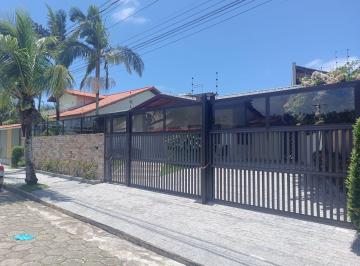 Casa de 4 quartos, Peruíbe · Casa com 4 dorm. lado praia a venda em Peruíbe SP