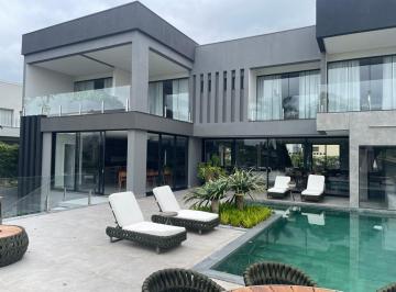 Casa de 8 quartos, Capitólio · CASA CAPITOLIO EM  ESCARPAS DO LAGO MOBILIADA NA MELHOR LOCALIZAÇÃO DO CONDOMINIO