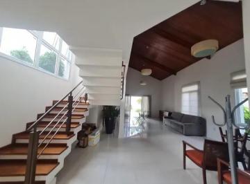 Casa de 3 quartos, Taubaté · Sobrado à Venda em Condomínio Fechado com 300m²  Conforto e Elegância!