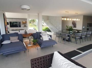 Casa de 7 quartos, Capitólio · CASA NOVA ESCARPAS DO LAGO,  PRÓXIMO AO LAGO E A MARINA