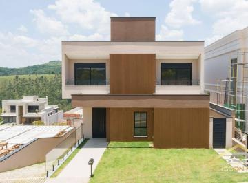 Casa · 436m² · 5 Quartos · 6 Vagas · Excelente casa em condomínio, 501,98m² com 5 suítes sendo 1 master.