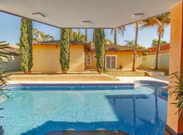 Casa · 800m² · 3 Quartos · 2 Vagas · Casa Alto Padrão, 3 Quartos, 2 Suítes, Piscina, Sauna, Hidromassagem Para Venda no Condomínio Porto 