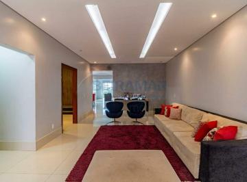 Casa · 845m² · 7 Quartos · 4 Vagas · Casa de Alto Padrão com 7 Quartos, 3 Suítes, 1 Suite Master, Closets, 4 Vagas e Área de Lazer à Vend