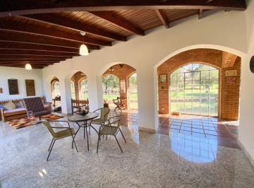 Casa · 550m² · 3 Quartos · 4 Vagas · MSPW QD 17 Casa 3 dormitórios sendo 2 Suítes, Varanda, 4 Vagas de Garagem, próximo a Vargem Bonita -