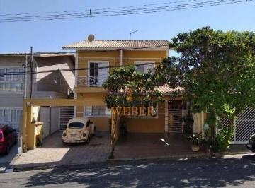6fe3f94f8b9d4853244a9296fe08422c0eecd043 · Casa 3 dormitórios
