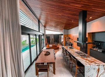 9484d6da842fa9fe3723c14e1a058fc2354f43bb · Casa com 4 quartos - Alphaville Nova Esplanada - Votorantim/SP