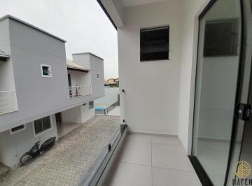 Casa · 92m² · 2 Quartos · 1 Vaga · Sobrado com 2 Suítes, 92,31m² privativos no Centro de Navegantes/SC