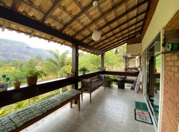 Casa · 4 Quartos · 1 Vaga · Casa de temporada em Araras/Petropolis/Itaipava
