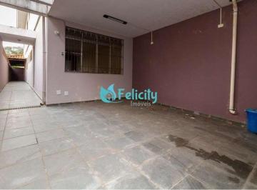 Casa · 200m² · 3 Quartos · 2 Vagas · Sobrado com 3 suítes, 2 vagas, 200 m² no Pq. São Domingos