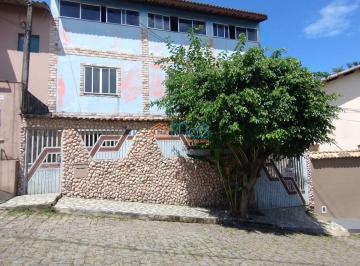 Casa · 6 Quartos · 3 Vagas · Incrível Casa de 3 Andares à Venda!