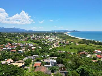 Terreno · 1821m² · Terreno à venda na Praia da Gamboa com 1821 m² e vista panorâmica para o mar