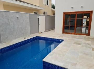 Casa de 4 quartos, Taubaté · "Espaço e Conforto: Casa de 300 m² à Venda em Condomínio 