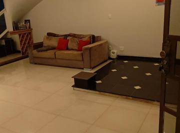 SALA LINDA E ESPAÇOSA · Casa 4 quartos 2 suites excelente localização Av. Central Nucleo Band Oport