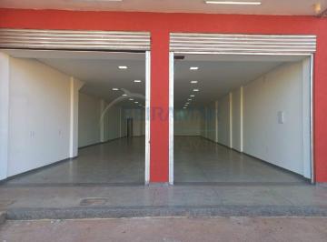 Comercial · 225m² · 3 Vagas · Loja para alugar com 225m² na Avenida Morro da Cruz - São Sebastião 