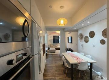 Apartamento · 116m² · 2 Quartos · 2 Vagas · VENDE-SE 2 DORMITÓRIOS REFORMADO