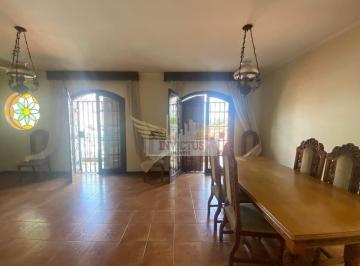 Casa · 298m² · 5 Quartos · 6 Vagas · Sobrado com 3 Quartos para Alugar, 298m² - Campestre, Santo André/SP.