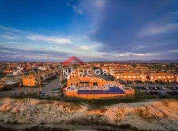 Casa · 100m² · 3 Quartos · 2 Vagas · Casa de condomínio em Avenida Não Me Toque - Centro - Imbé/RS