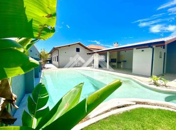 Casa · 184m² · 4 Quartos · 4 Vagas · Casa com piscina de areia em Peruíbe com 4 quartos sendo 2 suítes