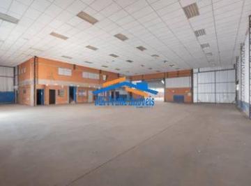 Comercial · 2830m² · 5 Vagas · Galpão 2830m² em Presidente Altino.