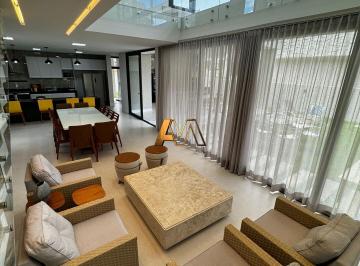 Casa · 360m² · 5 Quartos · 3 Vagas · CASA ALTO PADRÃO COM 5 SUÍTES EM GUARAJUBA