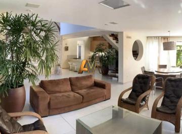 Casa · 274m² · 5 Quartos · 2 Vagas · CASA 5/4 COM PISCINA EM GUARAJUBA