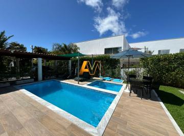 Casa · 201m² · 4 Quartos · 2 Vagas · Casa em Condomínio em Busca Vida (Abrantes), Camaçari/BA