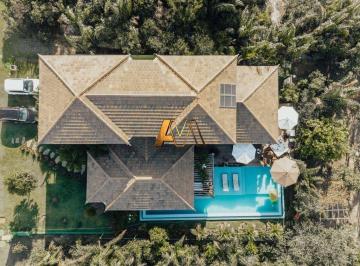 Casa · 320m² · 5 Quartos · 2 Vagas · CASA 5 SUÍTES EM PRAIA DO FORTE