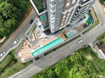 Foto 01 · Apartamento de luxo mobíliado: Com 3 suítes, 2 salas, 2 vagas de garagem, 121m² de área.