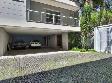 Casa · 404m² · 4 Quartos · 6 Vagas · Sobrado de 404m² na Vila Gilda em Santo André - SP