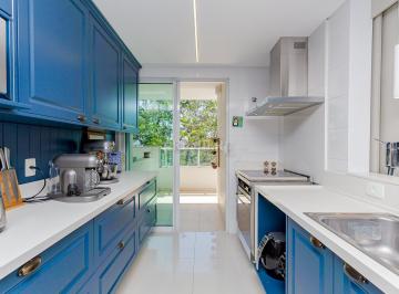 Apartamento · 245m² · 4 Quartos · 3 Vagas · Cobertura com 4 dormitórios no São Francisco