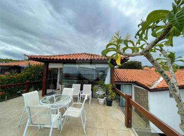 Casa · 300m² · 3 Quartos · Casa com 3 quartos à venda em Praia rasa - RJ