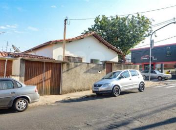 Imagem Principal · Casa à Venda no Centro de Salto/SP | 2 Dormitórios, Suíte com Hidro e Quintal Amplo