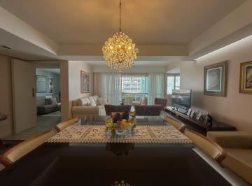 Apartamento · 233m² · 4 Quartos · 2 Vagas · Apartamento à venda na Avenida Boa Viagem