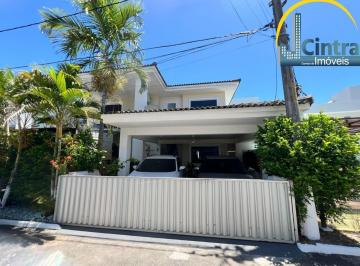 Foto 01 · Vendo excelente casa em localização privilegiada na região de Buraquinho, 4/4 sendo 1 suíte, R$ 1.05
