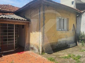 Casa · 160m² · 3 Quartos · 4 Vagas · Terreno com 3 casas antigas, 4 garagem, com salão na Vila Gustavo