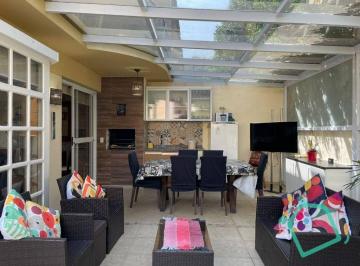 0121d95621030231b22a378d5720cef6cbdf8730 · Casa com 4 dormitórios à venda, 180 m² por R$ 990.000,00 - Granja Viana - Cotia/SP