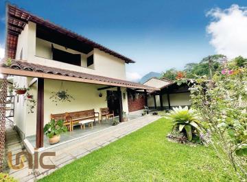 917524bbe3e77513b55f87281f6c7f868f9657b6 · Casa com 3 dormitórios à venda, 239 m² por R$ 1.400.000,00 - Comary - Teresópolis/RJ