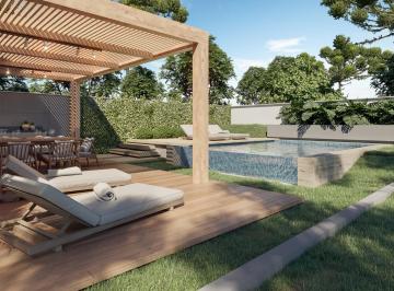 Casa de 4 quartos, Curitiba · Casa de Luxo no Vista Alegre: 3 Suítes, Piscina e Exclusividade!