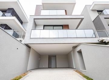 Casa de 4 quartos, Curitiba · Casa de Luxo no Vista Alegre: 3 Suítes, Piscina e Exclusividade!