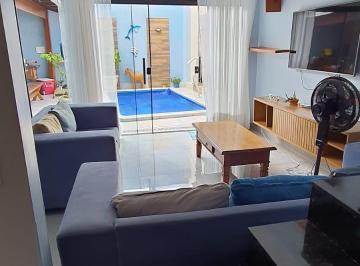 Casa de 4 quartos, Brasília · Vendo belíssimo sobrado na Vila Planalto 4 quartos, Suítes e Lazer