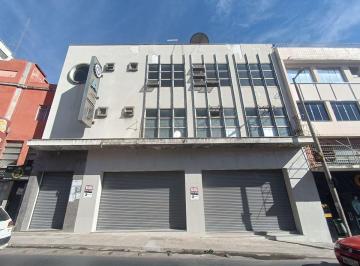Comercial , Montes Claros · Prédio/Edifício para Alugar com 673m²