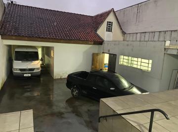 Comercial de 3 quartos, Curitiba · EXCELENTE CASA COMERCIAL E RESIDENCIAL - Estuda -se apartamento menor como parte de pagto.