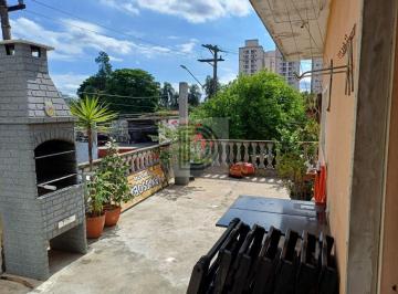 Casa · 300m² · 4 Quartos · 2 Vagas · Salão Comercial com Residência no Andar Superior - Excelente Localização